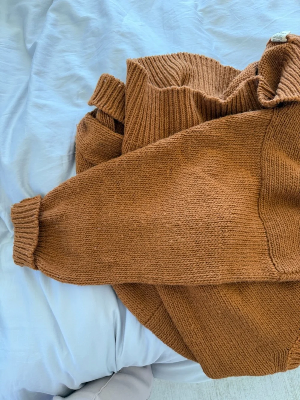 Babaà No.17 Wool Turtleneck Sweater – Nogal Brown – Oversized – One Size - Picture 8 of 8